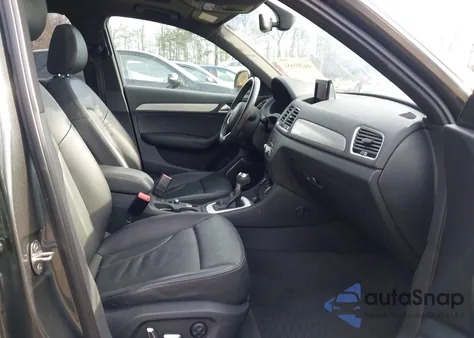 2018 Audi Q3 2.0T Premium/2.0T Sport Premium z USA, uszkodzony, nr VIN WA1JCCFS6JR024431